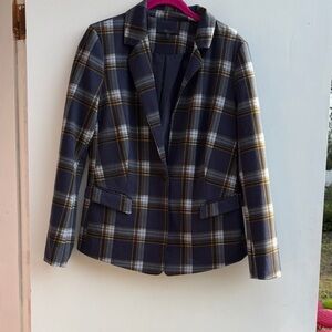 Stylish Plaid Blazer - Navy and White